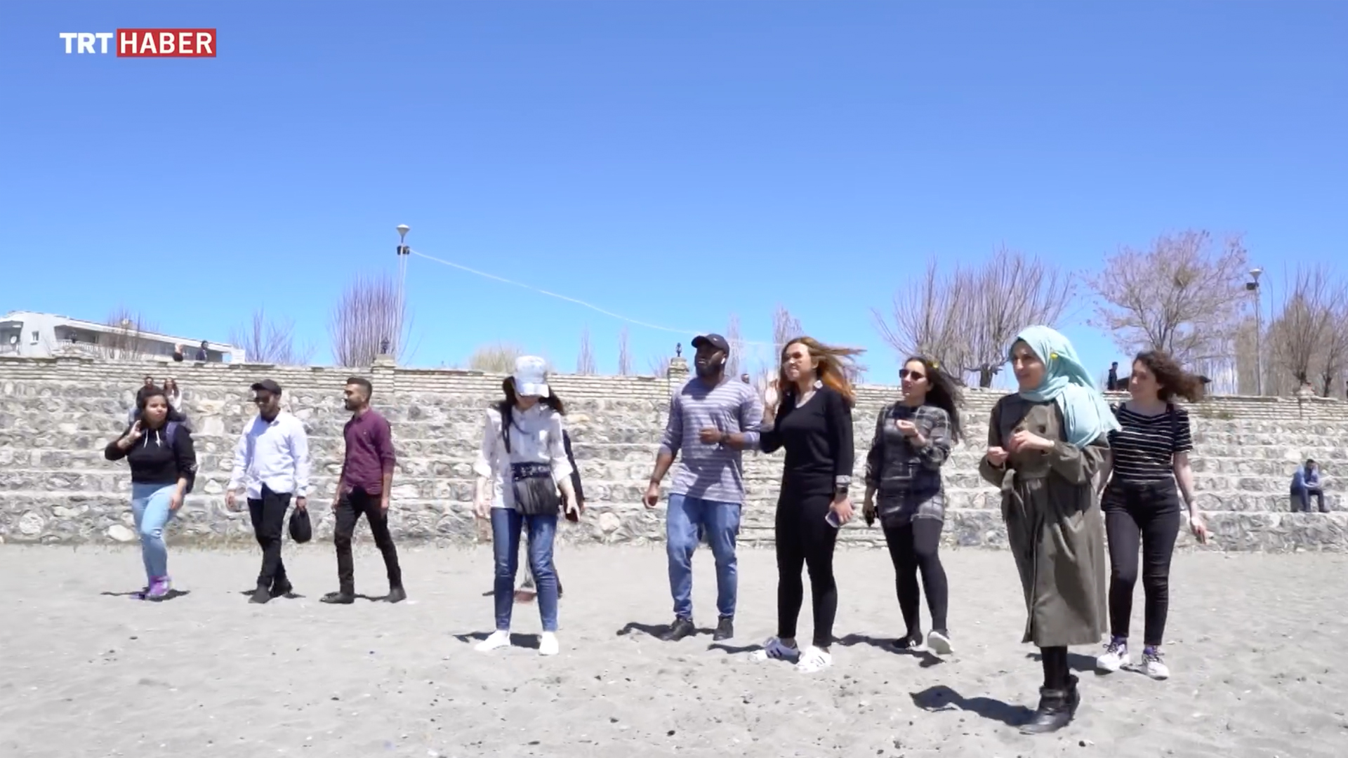 TRT Haber – Gönüllü Elçiler Belgesel4