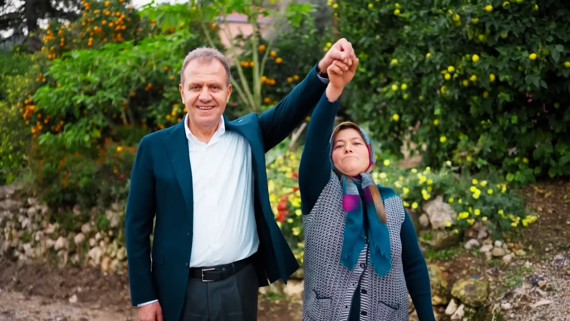 Mersin Büyükşehir Belediye Başkanı Vahap Seçer'in Seçim Çalışması Filmi